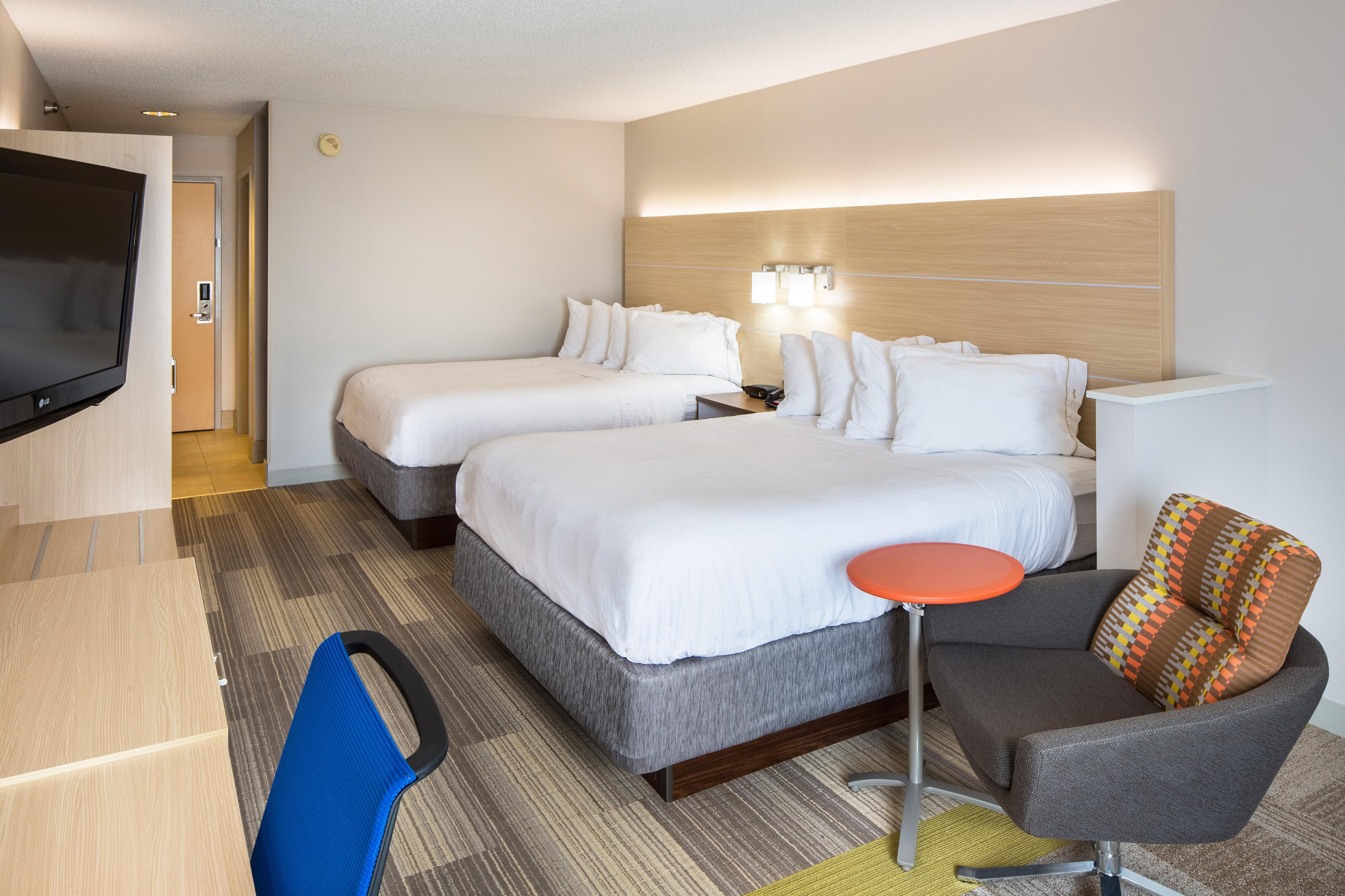 Holiday Inn Express Cedar Rapids - Collins Road By Ihg Exterior foto