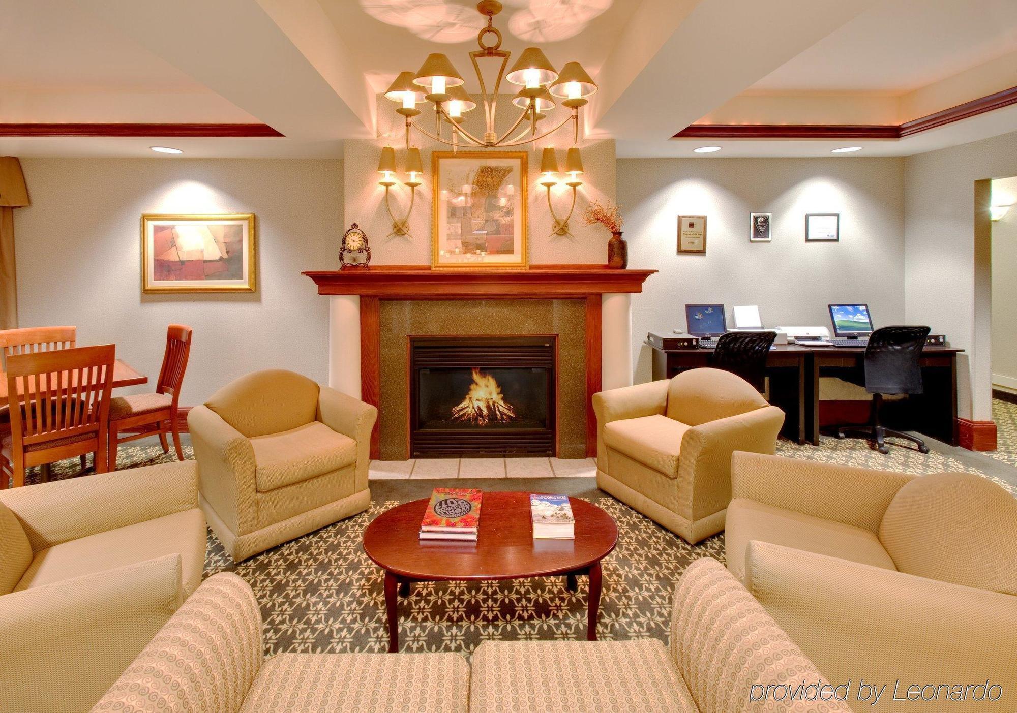 Holiday Inn Express Cedar Rapids - Collins Road By Ihg Habitación foto